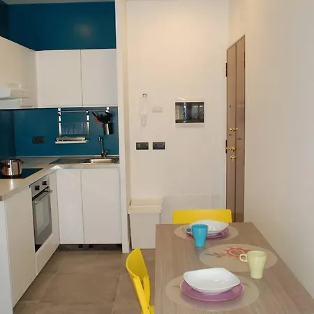 Interno Sette *